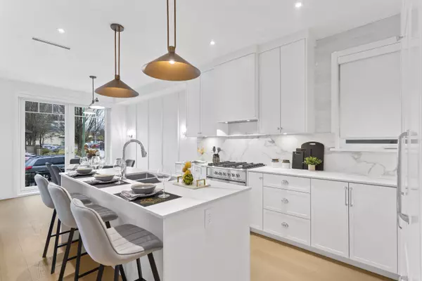 Burnaby, BC V5C 2E9,4313 Albert ST #1