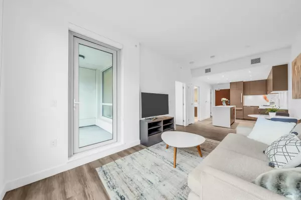 Vancouver, BC V5Z 0K2,6328 Cambie ST #407