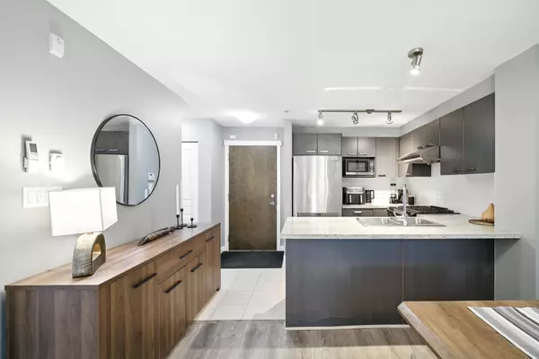 Richmond, BC V6X 0H6,9399 Tomicki AVE #118