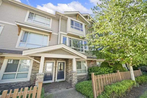 Langley, BC V3A 3X2,19752 55a AVE #4