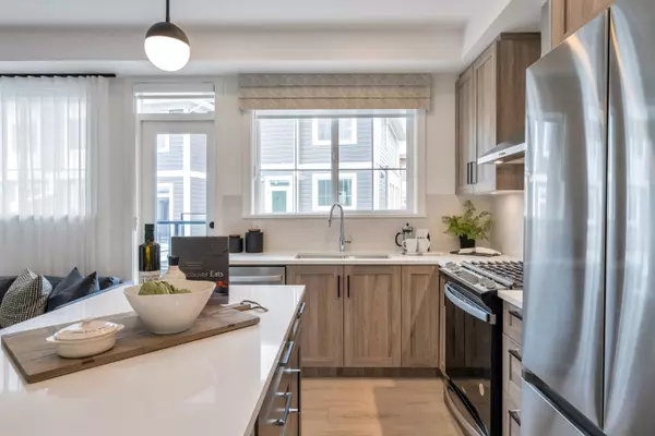 Langley, BC V2Y 2B7,8433 203a ST #33