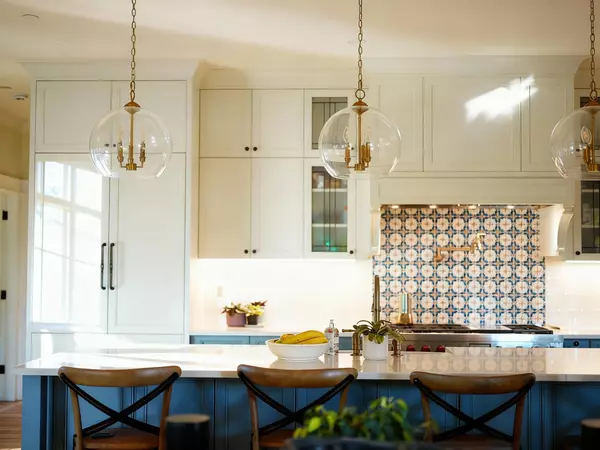 Vancouver, BC V6N 1W1,5281 Dunbar ST