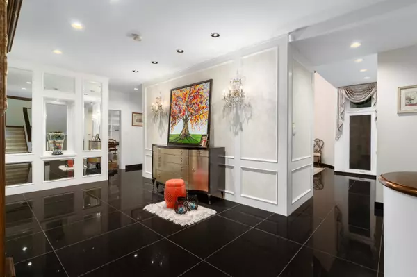 Vancouver, BC V6T 1J1,5550 Kingston RD