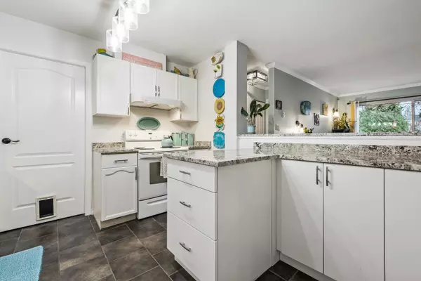 Abbotsford, BC V2S 2J4,33175 Old Yale RD #120