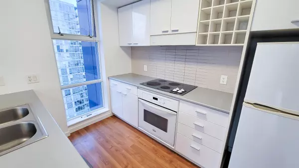 Vancouver, BC V6B 1T8,111 W Georgia ST #2506