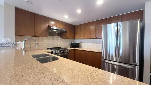 Richmond, BC V6X 0A1,8120 Lansdowne RD