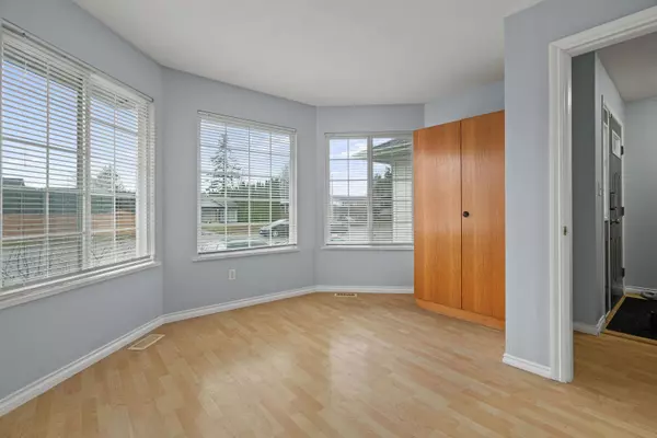 Chilliwack, BC V2R 3W9,45812 Thomas RD