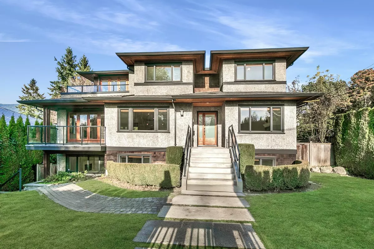 West Vancouver, BC V7T 1Y1,1031 Inglewood AVE