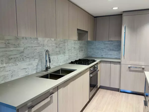 Coquitlam, BC V3B 0T9,1182 Westwood ST #1802