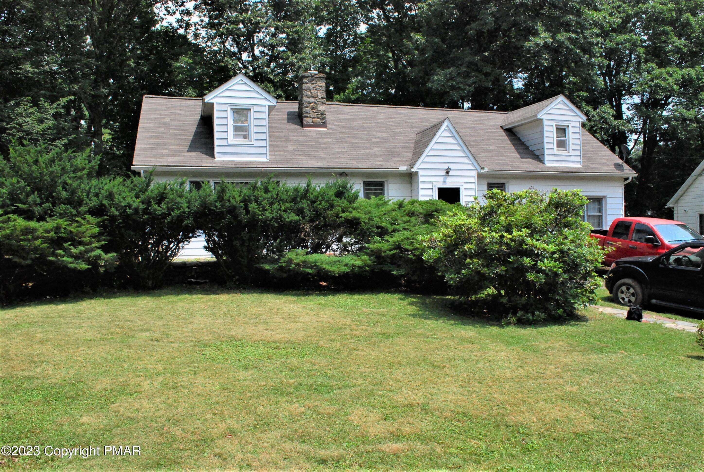 419 Manor View AVE, Mount Pocono, PA 18344