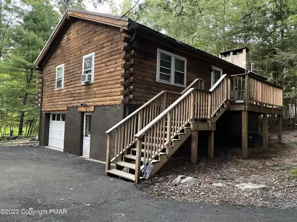 145 Sportsmen DR, Cresco, PA 18326