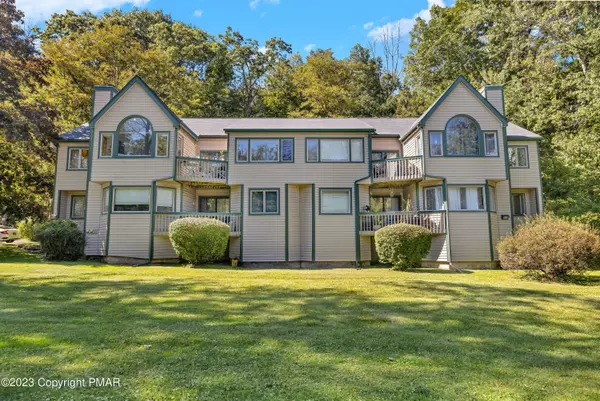 304 Hollow RD, East Stroudsburg, PA 18302