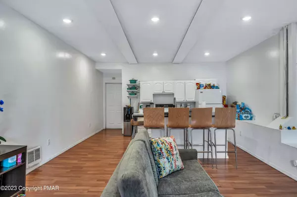 632 N Main ST, Wilkes Barre, PA 18705