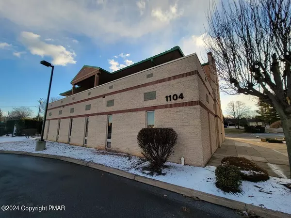 Easton, PA 18045,1104 Van Buren #2nd Fl RD