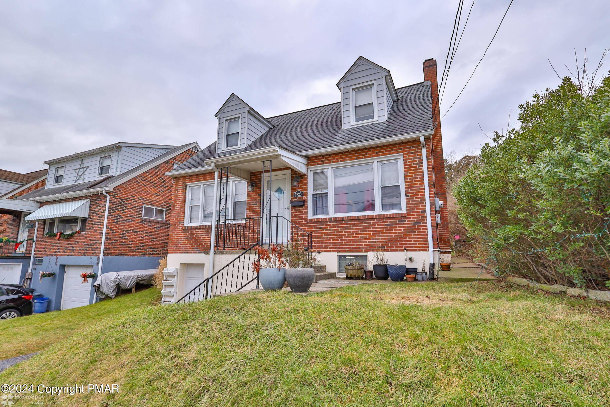 Fountain Hill, PA 18015,1223 Wiley ST