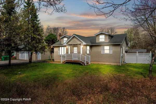 1311 Whispering Hills CT, Effort, PA 18330