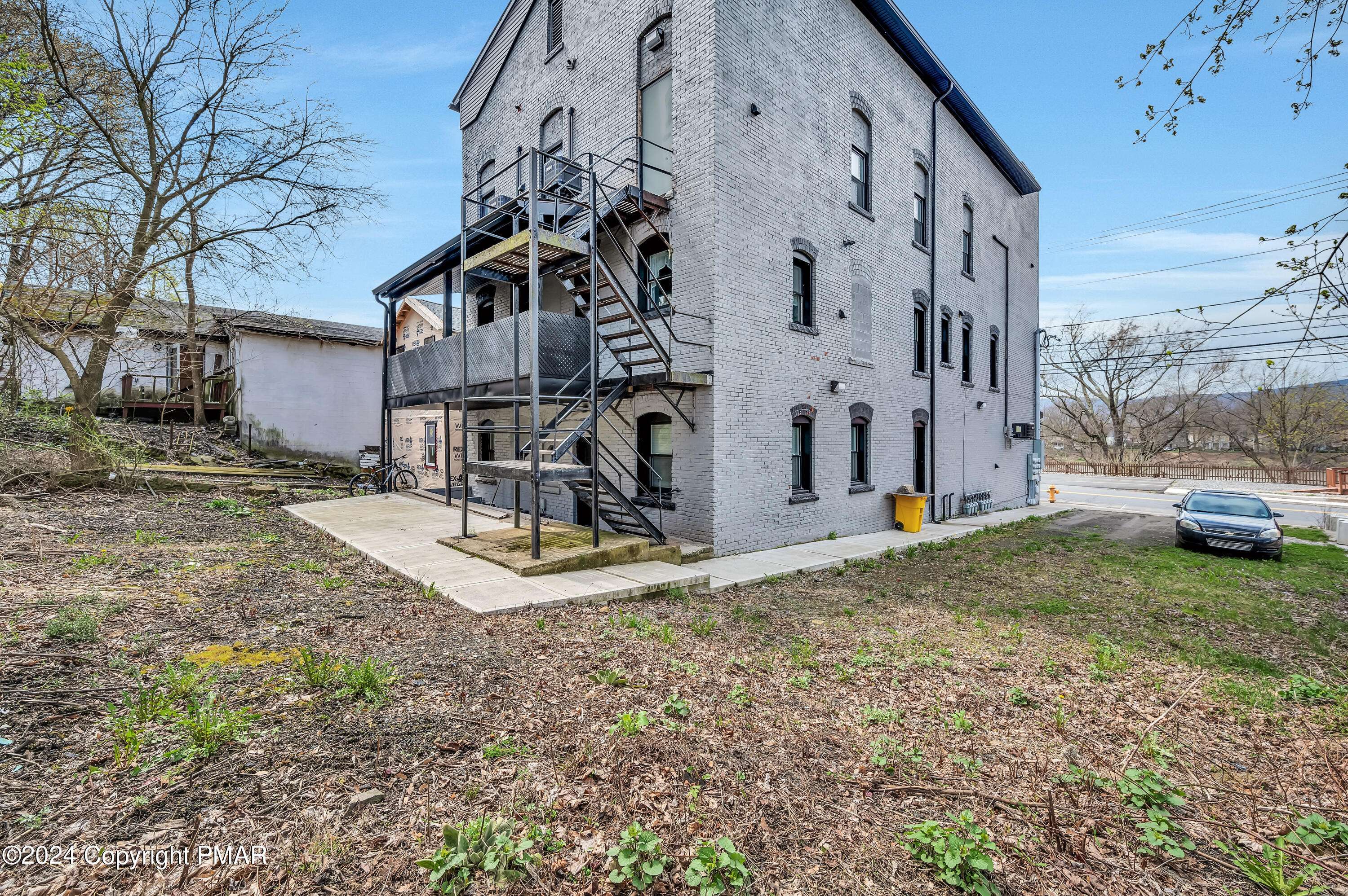 183 N Main ST, Pittston, PA 16910