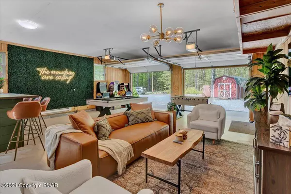 Pocono Lake, PA 18610,572 Sir Jeoffrey CT