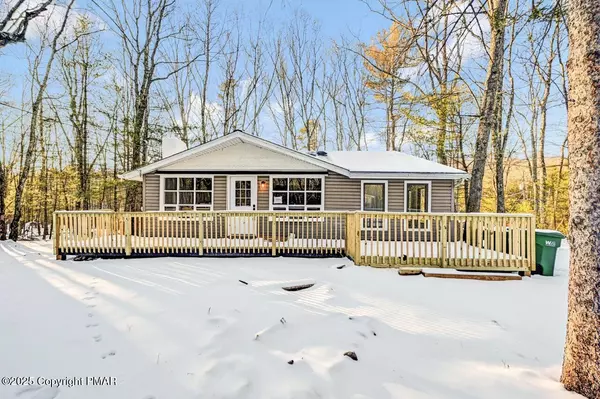 149 Tamarack TRL, Dingmans Ferry, PA 18328