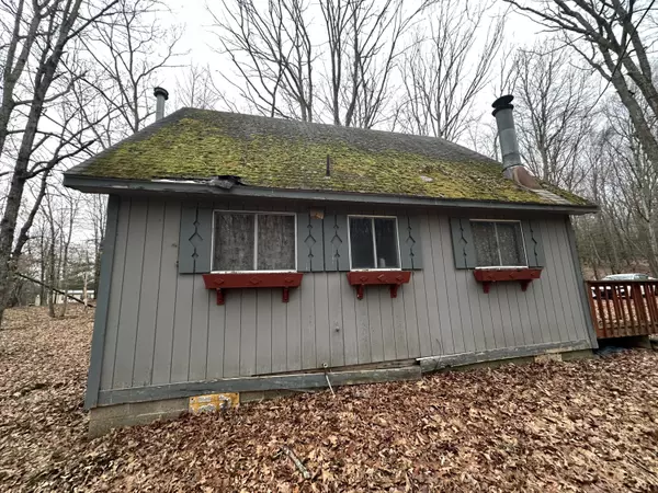 Hawley, PA 18428,116 Pine Knob CIR