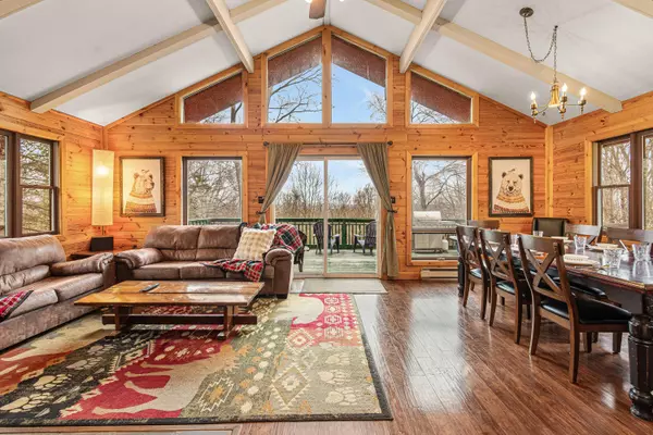 Lake Harmony, PA 18624,33 Skye DR