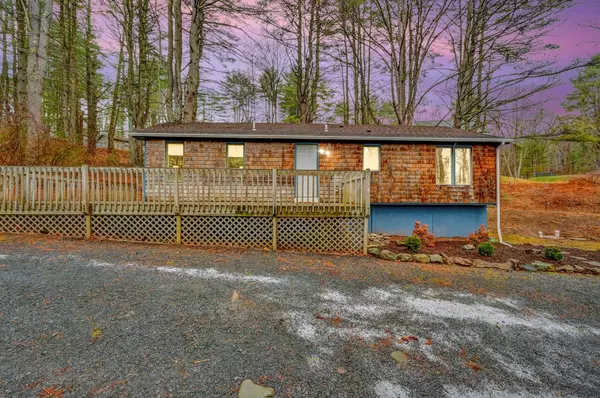 3765 Route 715, Henryville, PA 18332