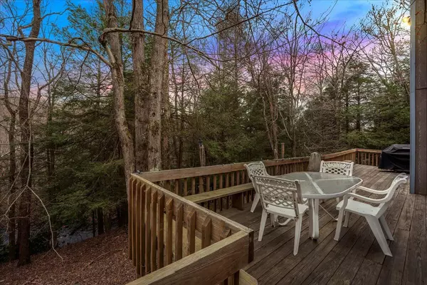 Clifton Township, PA 18424,119 S Lehigh River DR