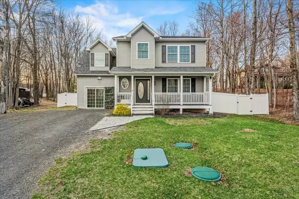 164 Gap View DR,  Long Pond,  PA 18334