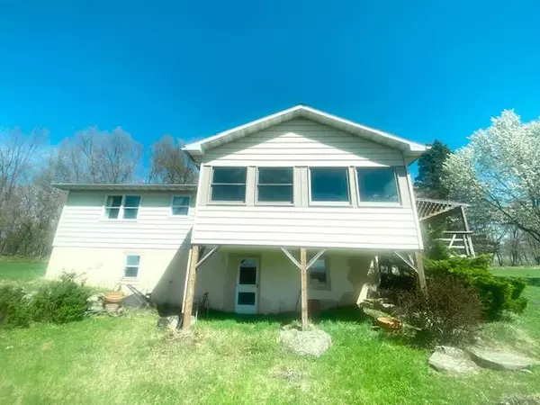 Honesdale, PA 18431,41 King Arthurs CT