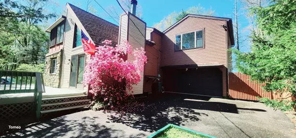 19 Big Pine Dr DR, Albrightsville, PA 18210