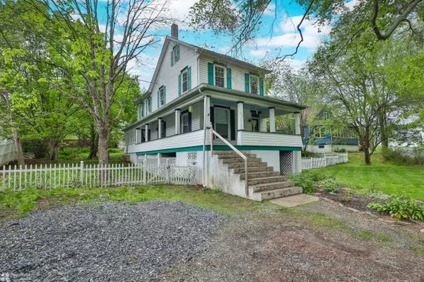 4216 W grant ST, Slatedale, PA 18079