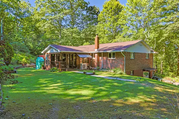 Saylorsburg, PA 18353,974 Meixsell Valley RD