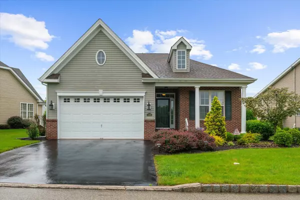 1229 Creekside LN, Quakertown, PA 18951