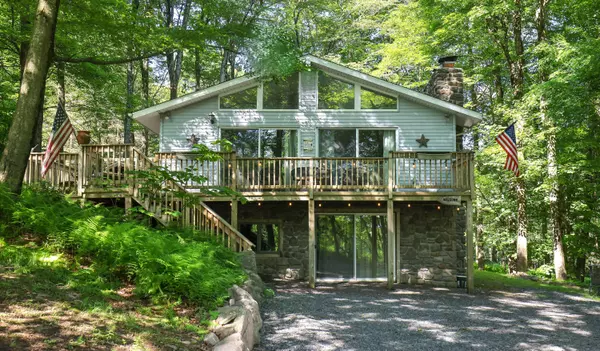 Pocono Lake, PA 18347,354 Fawn RD