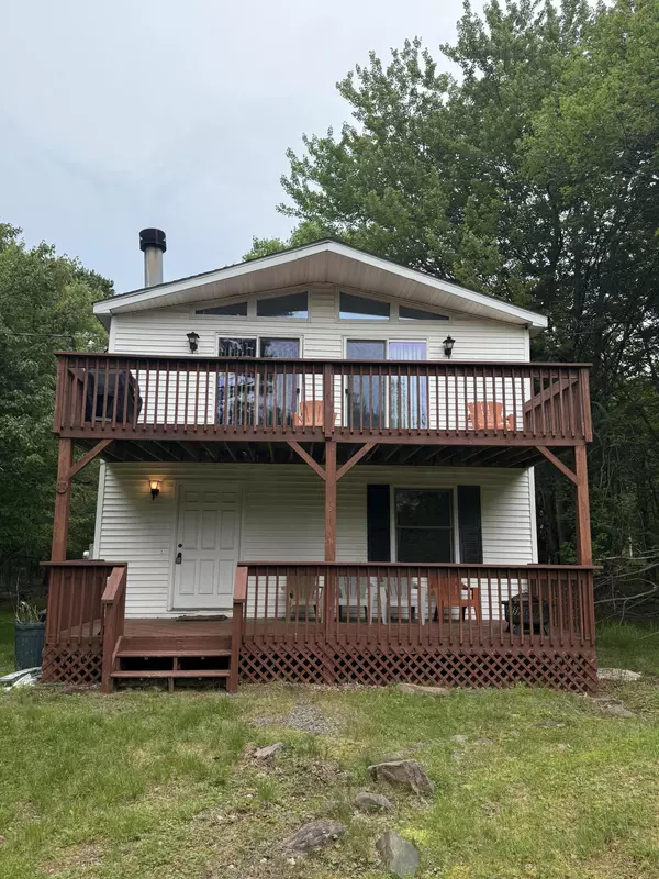 281 Fern Ridge RD, Blakeslee, PA 18610