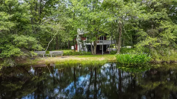 130 Sage RD, Long Pond, PA 18334