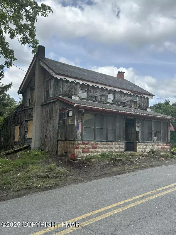 55 Mill RD, Palmerton, PA 18071