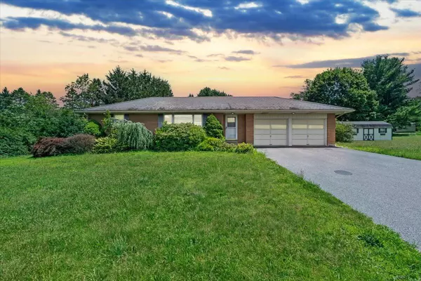 2753 Valley View DR, Bath, PA 18014