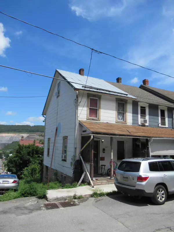 369 W Water ST, Lansford, PA 18232