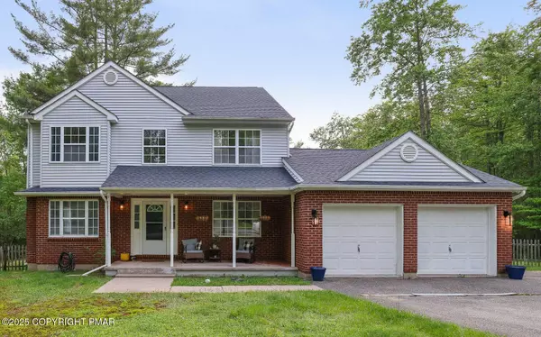299 Scenic DR, Blakeslee, PA 18610