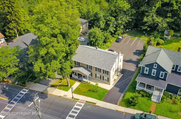 Delaware Water Gap, PA 18327,36 Main ST