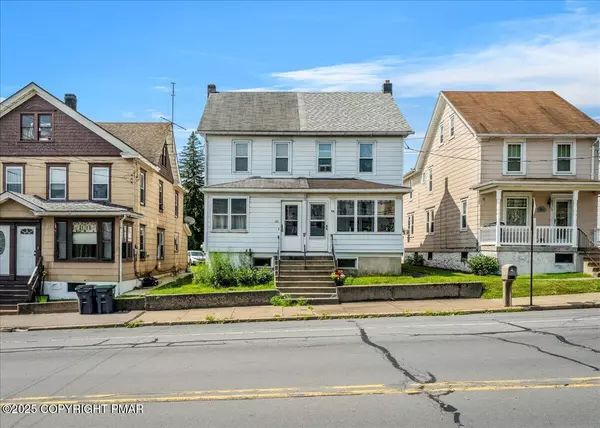 44 Berwick ST, Beaver Meadows, PA 18216