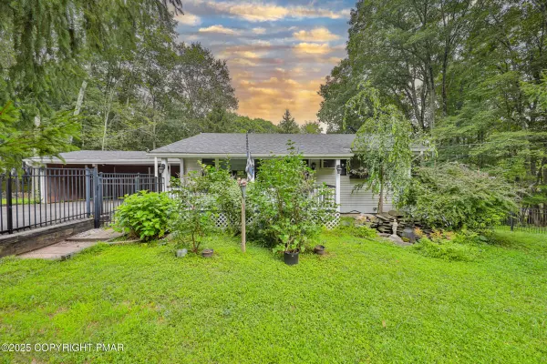 1094 Maple Lake DR,  Lehman,  PA 18324