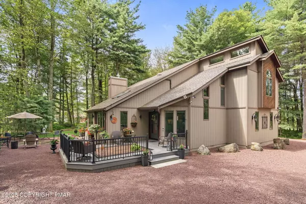 129 Woodbury, Blakeslee, PA 18610