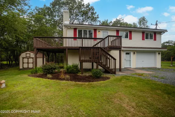 2205 Marquette DR, Blakeslee, PA 18610