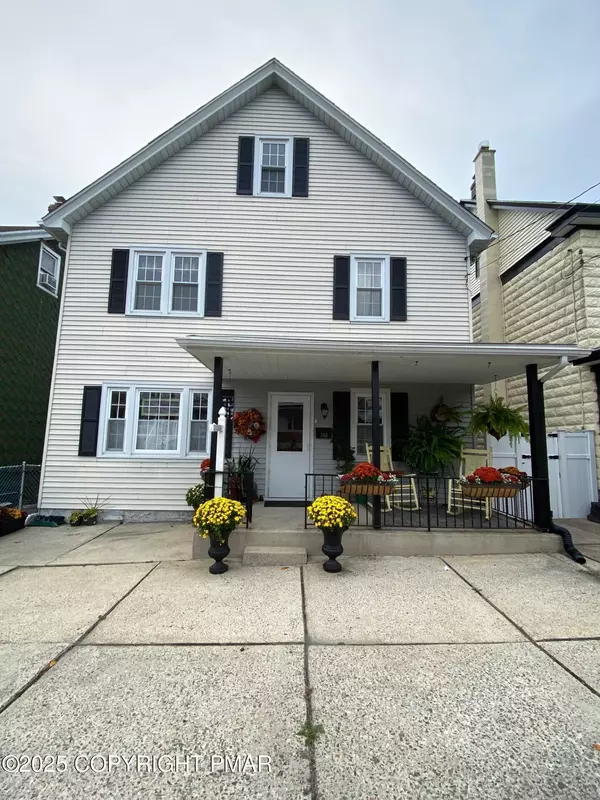 240 E Hazard ST, Summit Hill, PA 18250