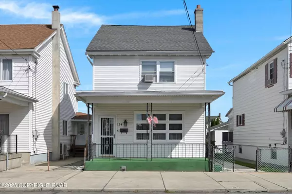 124 E Hazard ST, Summit Hill, PA 18250