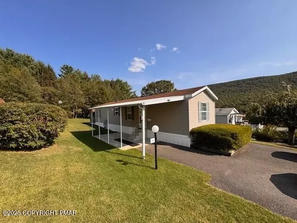 8 Matthew LN,  Kunkletown,  PA 18058