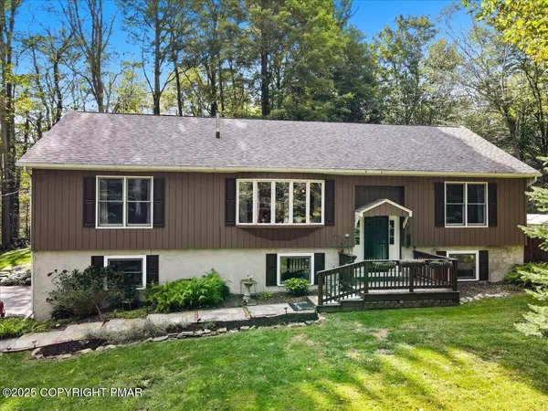 107 Owl RD, Canadensis, PA 18325