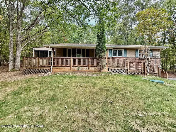 117 jennifer LN,  Effort,  PA 18330